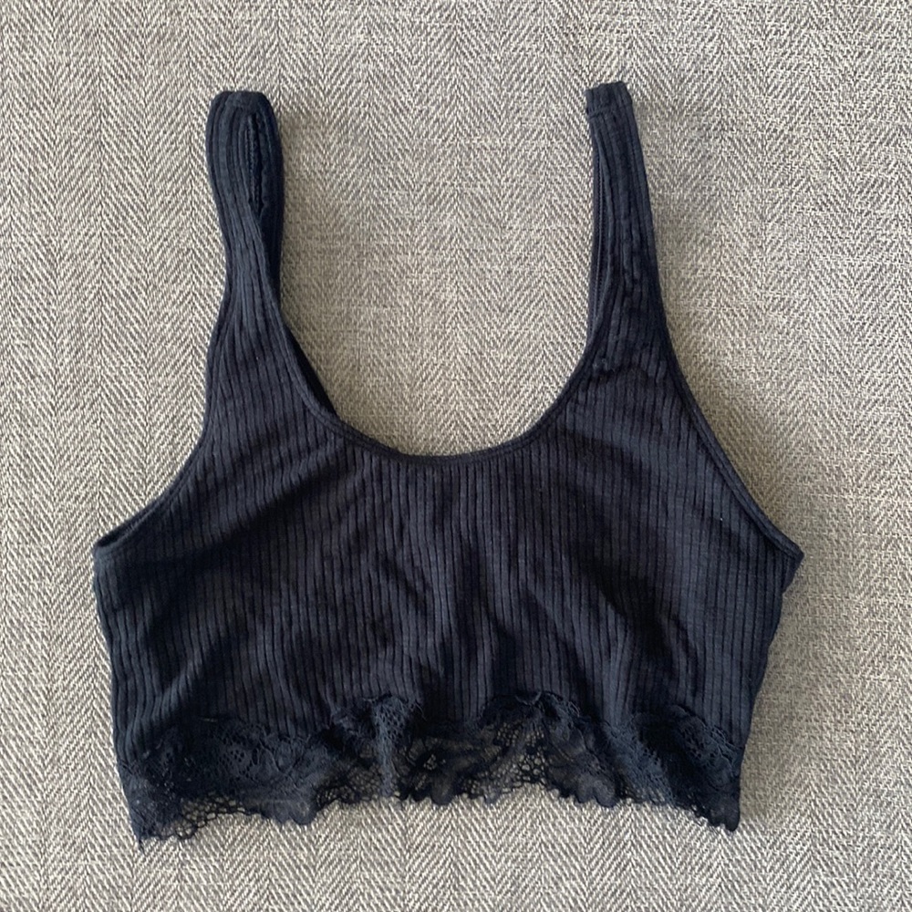Aerie Black Shelf Bra Crop Tank